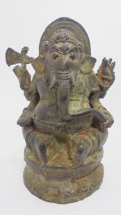 象鼻財神老佛像